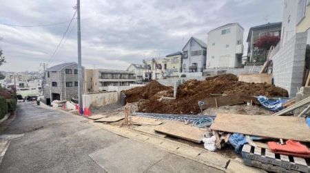 �_�ސ쌧���s�{�O��n��4���ڂ̐V�z��ˌ��Ă̌��n�O�ώʐ^