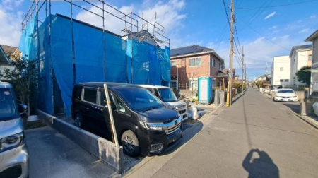 �_�ސ쌧���l�s��q�搙�c8���ڂ̐V�z��ˌ��Ă̑O�ʓ��H�܂ތ��n�ʐ^