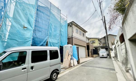 �_�ސ쌧���l�s�ۓy�P�J�抙�J���̐V�z��ˌ��Ă̑O�ʓ��H�܂ތ��n�ʐ^