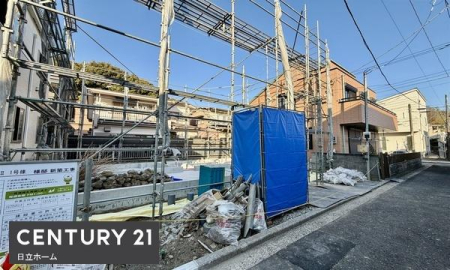 �_�ސ쌧���l�s�����哹1���ڂ̐V�z��ˌ��Ă̑O�ʓ��H�܂ތ��n�ʐ^