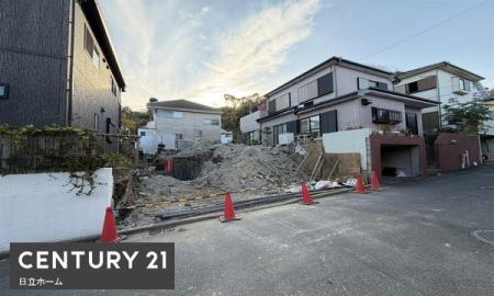 �_�ސ쌧���l�s����捂�M��2���ڂ̐V�z��ˌ��Ă̑O�ʓ��H�܂ތ��n�ʐ^