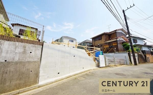 �_�ސ쌧���l�s�˒ˋ扺�q�c���̐V�z��ˌ��Ă̑O�ʓ��H�܂ތ��n�ʐ^