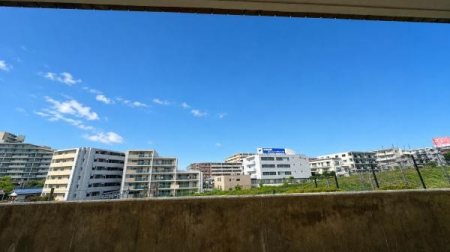 �_�ސ쌧���l�s�˒ˋ�i�Z���̒��Ã}���V�����̏Z�˂���̒��]�ʐ^