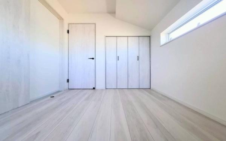 �_�ސ쌧���l�s���捡�h�쒬�̐V�z��ˌ��Ă̐Q��