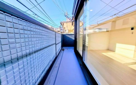 �_�ސ쌧���l�s���捡�h�쒬�̐V�z��ˌ��Ẵo���R�j�[