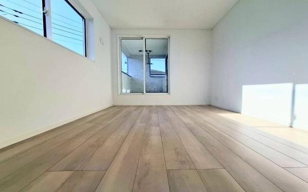 �_�ސ쌧���l�s���J�拴��3���ڂ̐V�z��ˌ��Ă̎q������