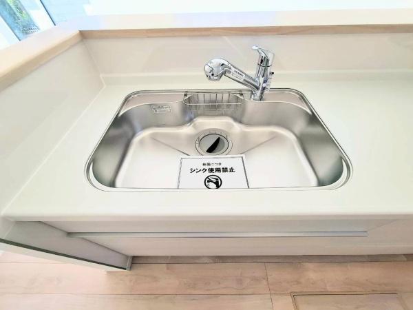 �_�ސ쌧���l�s���J�拴��3���ڂ̐V�z��ˌ��ẴL�b�`��