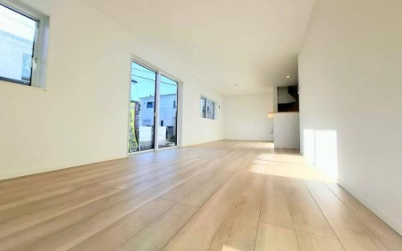 �_�ސ쌧���l�s���J�拴��3���ڂ̐V�z��ˌ��Ẵ��r���O