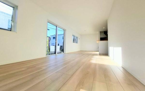 �_�ސ쌧���l�s���J�拴��3���ڂ̐V�z��ˌ��Ẵ��r���O