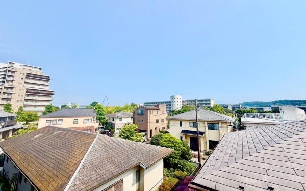 �_�ސ쌧���l�s�h�揬���P�J1���ڂ̐V�z��ˌ��Ă̏Z�˂���̒��]�ʐ^
