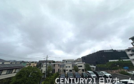 �_�ސ쌧���l�s�t��`�c�k1���ڂ̒��Ã}���V�����̏Z�˂���̒��]�ʐ^