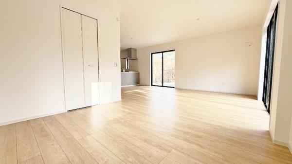 �_�ސ쌧���l�s�΋�O�ے��̐V�z��ˌ��Ẵ��r���O