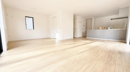 �_�ސ쌧���l�s�΋�O�ے��̐V�z��ˌ��Ẵ��r���O