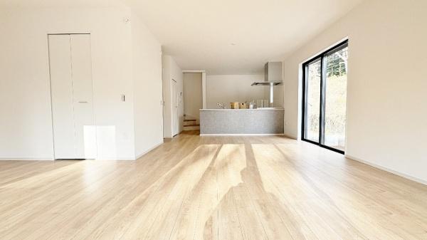 �_�ސ쌧���l�s�΋�O�ے��̐V�z��ˌ��Ẵ��r���O