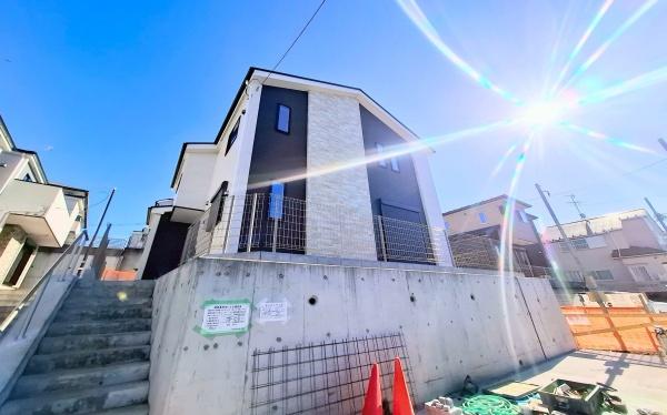 �_�ސ쌧���l�s����{�h���̐V�z��ˌ��Ă̌��n�O�ώʐ^