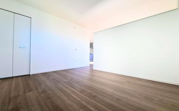 �_�ސ쌧���l�s����{�h���̐V�z��ˌ��Ẵ��r���O