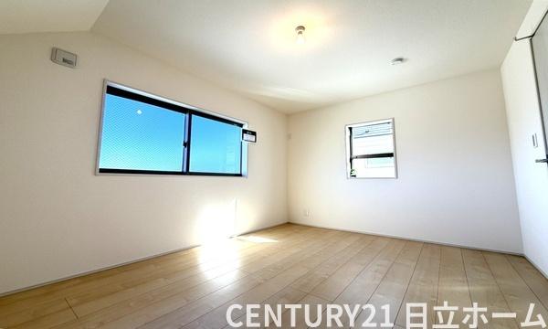 �_�ސ쌧���l�s�`�k��j����5���ڂ̐V�z��ˌ��Ă̎q������