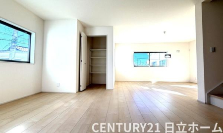 �_�ސ쌧���l�s�`�k��j����5���ڂ̐V�z��ˌ��Ẵ��r���O