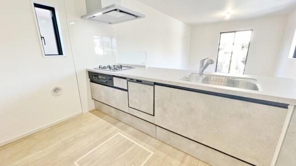 �_�ސ쌧���l�s�˒ˋ�˒˒��̐V�z��ˌ��ẴL�b�`��