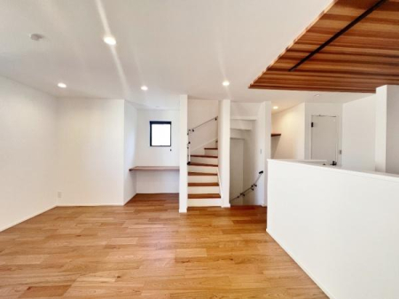 �_�ސ쌧���l�s�`���ڂ��J3���ڂ̐V�z��ˌ��Ẵ��r���O