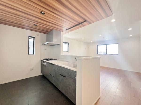 �_�ސ쌧���l�s�`���ڂ��J3���ڂ̐V�z��ˌ��ẴL�b�`��