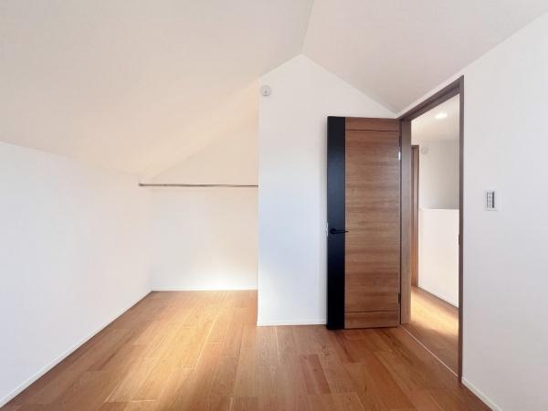 �_�ސ쌧���l�s�`���ڂ��J3���ڂ̐V�z��ˌ��Ă̎q������