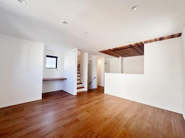 �_�ސ쌧���l�s�`���ڂ��J3���ڂ̐V�z��ˌ��Ẵ��r���O