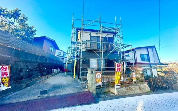 �_�ސ쌧���l�s�΋悢�Ԃ���̒��È�ˌ��Ă̑O�ʓ��H�܂ތ��n�ʐ^