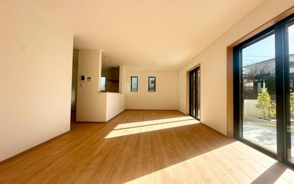 �_�ސ쌧���l�s�˒ˋ�앑��4���ڂ̐V�z��ˌ��Ẵ��r���O