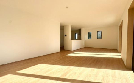 �_�ސ쌧���l�s�˒ˋ�앑��4���ڂ̐V�z��ˌ��Ẵ��r���O