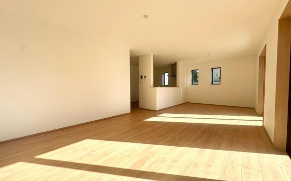 �_�ސ쌧���l�s�˒ˋ�앑��4���ڂ̐V�z��ˌ��Ẵ��r���O