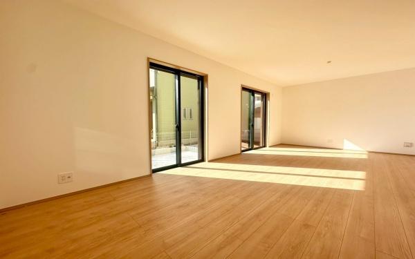 �_�ސ쌧���l�s�˒ˋ�앑��4���ڂ̐V�z��ˌ��Ẵ��r���O