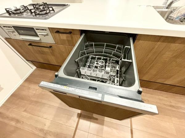 �_�ސ쌧���l�s�`��扺�i�J5���ڂ̐V�z��ˌ��ẴL�b�`��