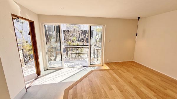 �_�ސ쌧����s�ғ����C��3���ڂ̐V�z��ˌ��Ẵ��r���O