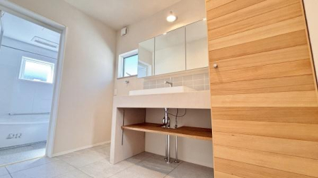 �_�ސ쌧����s�ғ����C��3���ڂ̐V�z��ˌ��Ă̐��ʑ�E���ʏ�