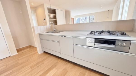 �_�ސ쌧����s�ғ����C��3���ڂ̐V�z��ˌ��ẴL�b�`��