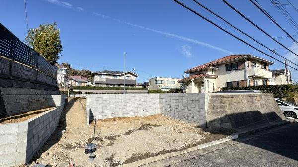 �_�ސ쌧���l�s�����\����1���ڂ̐V�z��ˌ��Ă̂��̑����n