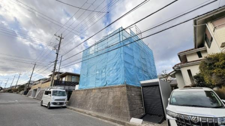 �_�ސ쌧���l�s�����\����1���ڂ̐V�z��ˌ��Ă̂��̑����n