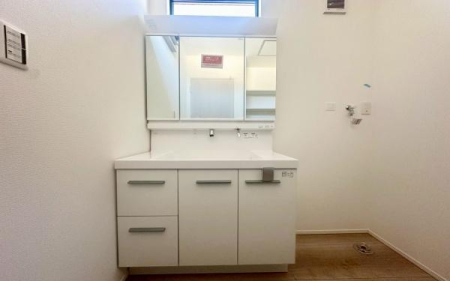 �_�ސ쌧���l�s�˒ˋ�앑��2���ڂ̐V�z��ˌ��Ă̐��ʑ�E���ʏ�