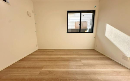 �_�ސ쌧���l�s�˒ˋ�앑��2���ڂ̐V�z��ˌ��Ă̎q������