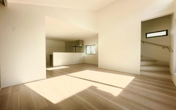 �_�ސ쌧���l�s�˒ˋ�앑��2���ڂ̐V�z��ˌ��Ẵ��r���O