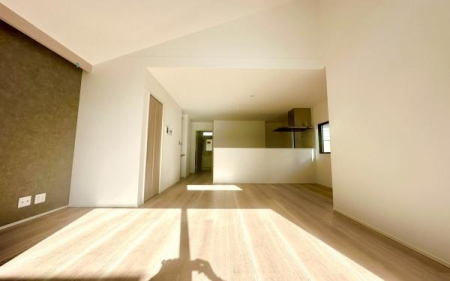 �_�ސ쌧���l�s�˒ˋ�앑��2���ڂ̐V�z��ˌ��Ẵ��r���O