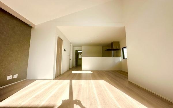 �_�ސ쌧���l�s�˒ˋ�앑��2���ڂ̐V�z��ˌ��Ẵ��r���O