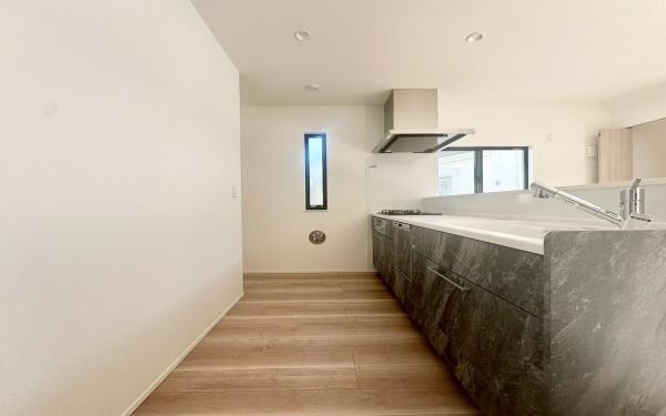 �_�ސ쌧���l�s�˒ˋ�앑��2���ڂ̐V�z��ˌ��ẴL�b�`��