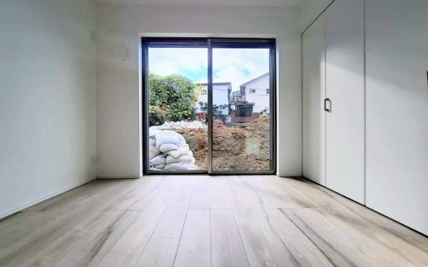 �_�ސ쌧���l�s��q�扪��2���ڂ̐V�z��ˌ��Ă̐Q��