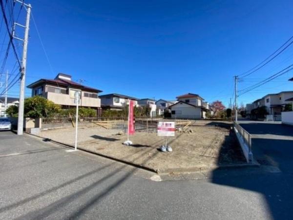 �_�ސ쌧���l�s�h��j���2���ڂ̐V�z��ˌ��Ă̑O�ʓ��H�܂ތ��n�ʐ^