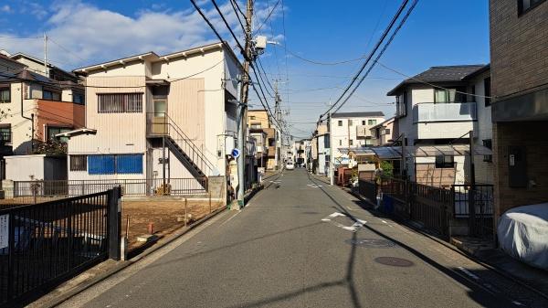 �_�ސ쌧���l�s���挳�v�ے��̓y�n�̑O�ʓ��H�܂ތ��n�ʐ^