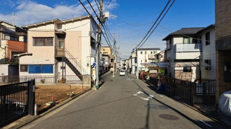 �_�ސ쌧���l�s���挳�v�ے��̓y�n�̑O�ʓ��H�܂ތ��n�ʐ^