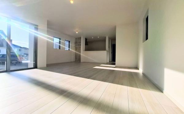 �_�ސ쌧���l�s�˒ˋ挴�h5���ڂ̐V�z��ˌ��Ẵ��r���O