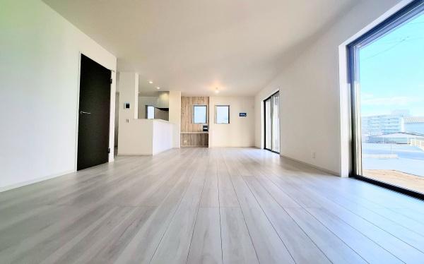 �_�ސ쌧���l�s�˒ˋ挴�h5���ڂ̐V�z��ˌ��Ẵ��r���O